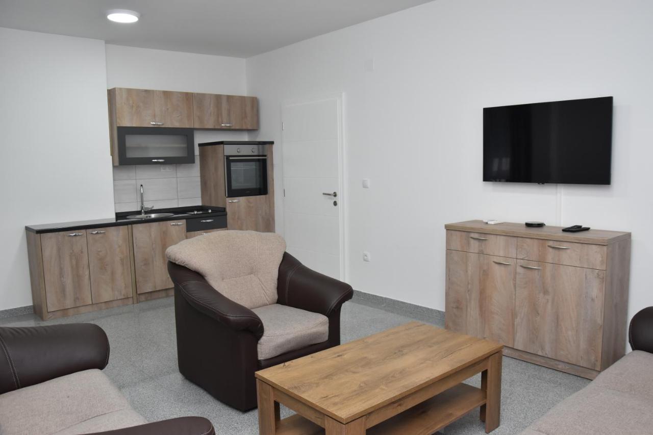 Motel Centar Бієліна Екстер'єр фото