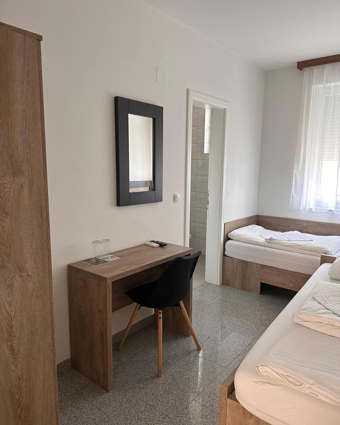 Motel Centar Бієліна Екстер'єр фото