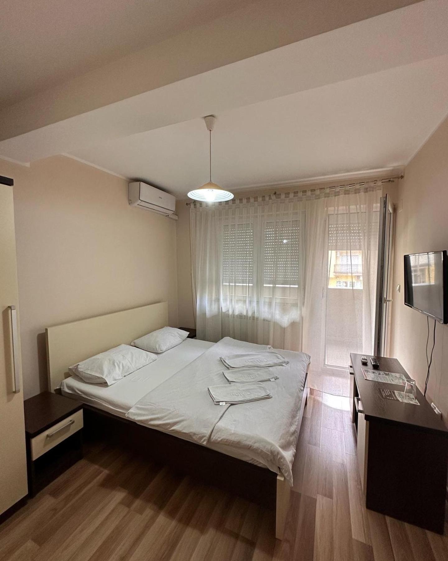 Motel Centar Бієліна Екстер'єр фото