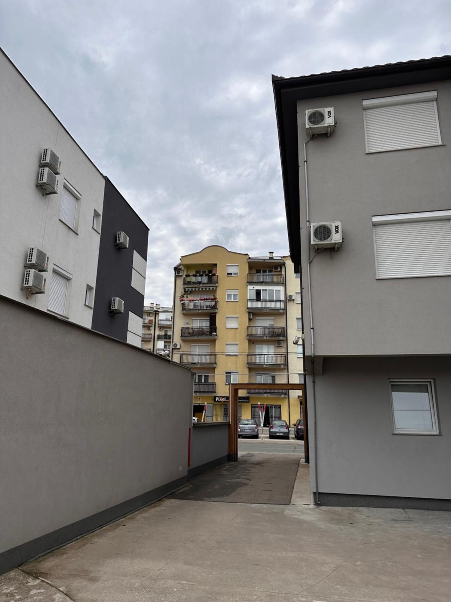 Motel Centar Бієліна Екстер'єр фото
